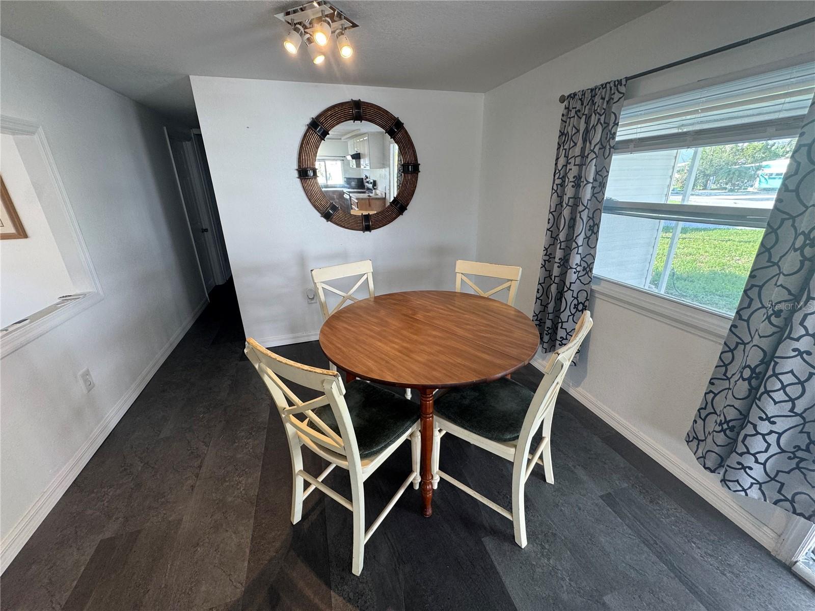 802 RIVER VIEW LANE