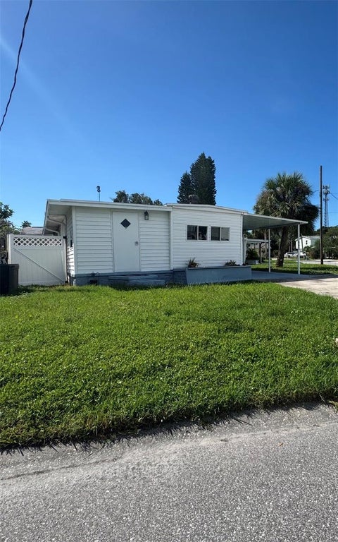 Photo of 802 River View Lane, Tarpon Springs, FL 34689 (MLS # W7889453)