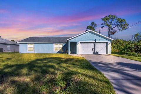 A home in PORT CHARLOTTE