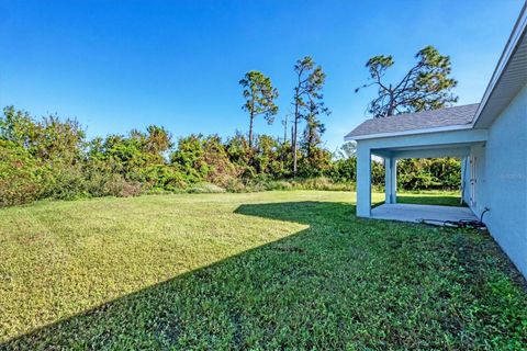 A home in PORT CHARLOTTE