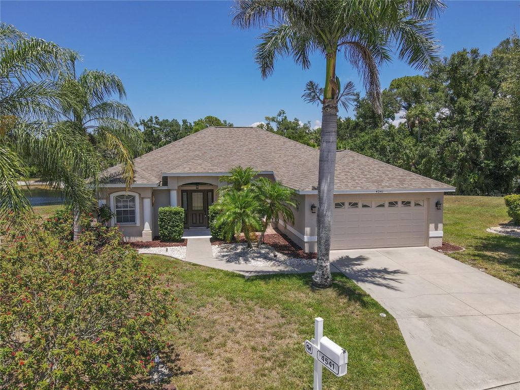 Photo of 4541 33rd Court E, Bradenton, FL 34203 (MLS # A4698039)