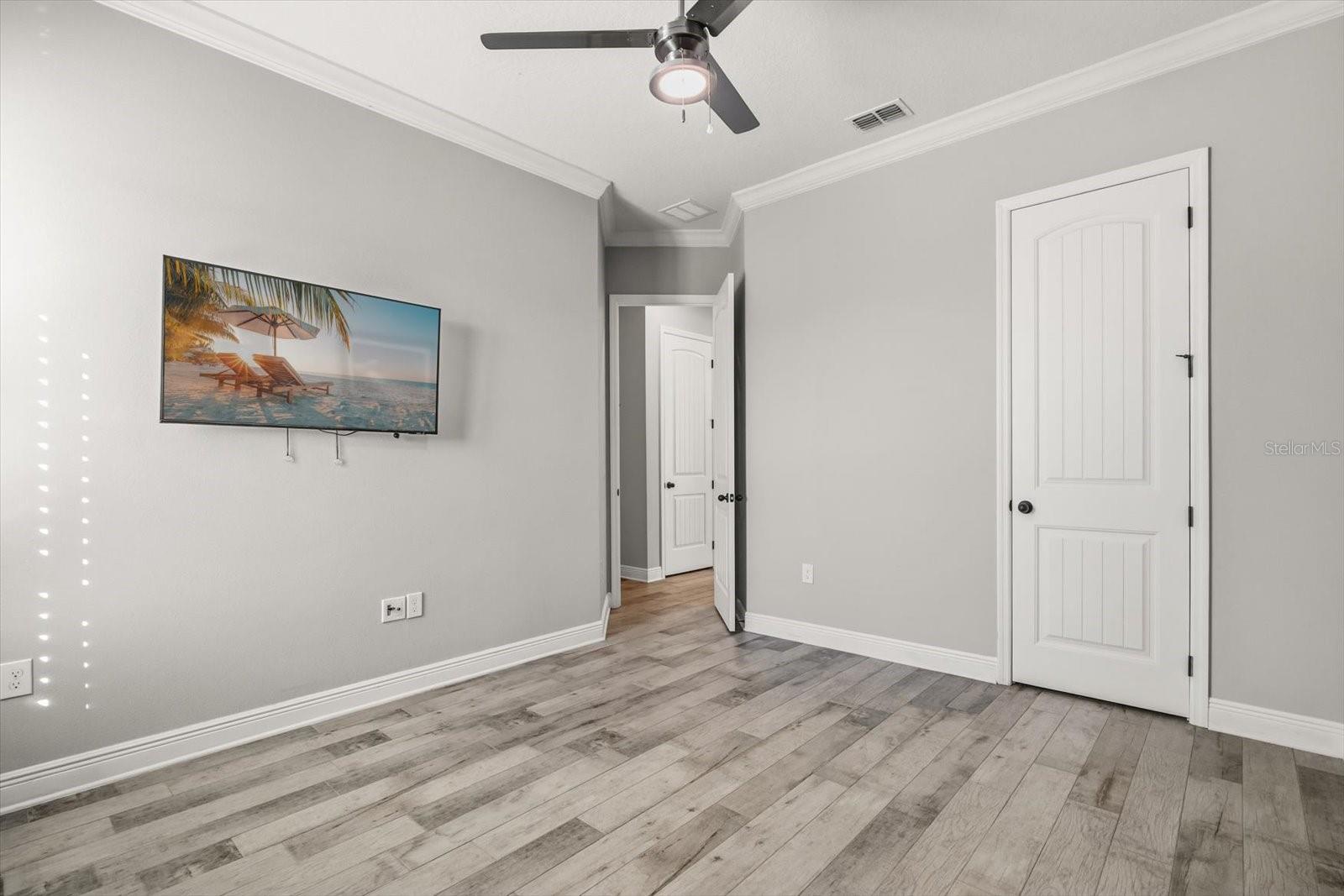 WATERS EDGE AT HAWKS CREST - Residential