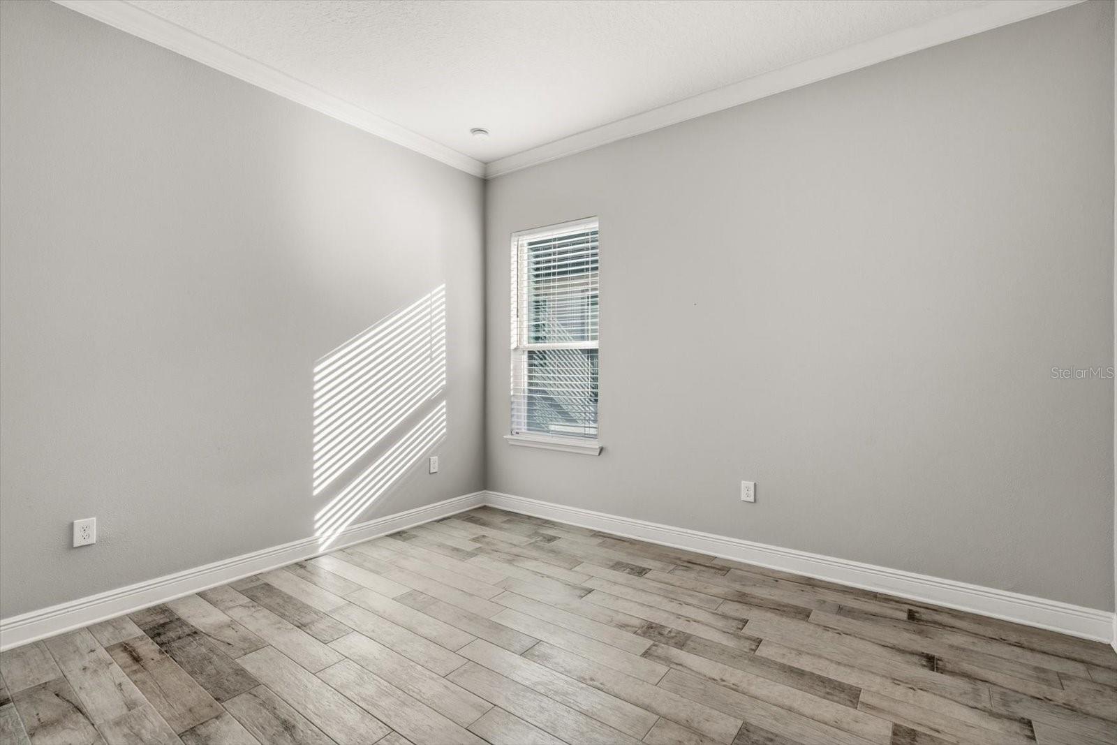 WATERS EDGE AT HAWKS CREST - Residential