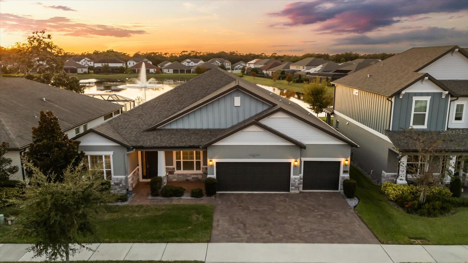 1092 WADING WATERS CIRCLE