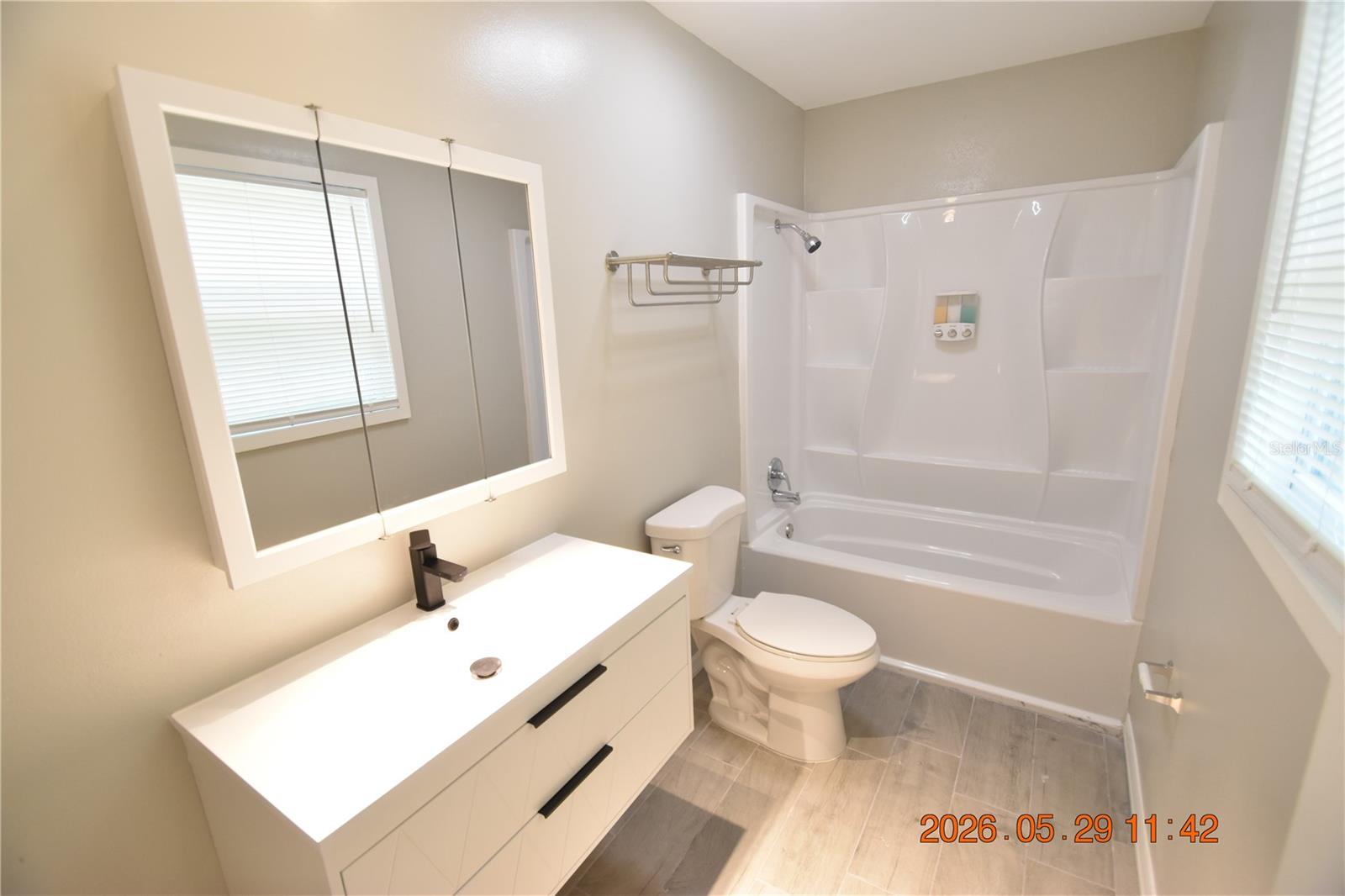 INDIAN SPGS UNIT 01 - Residential Lease