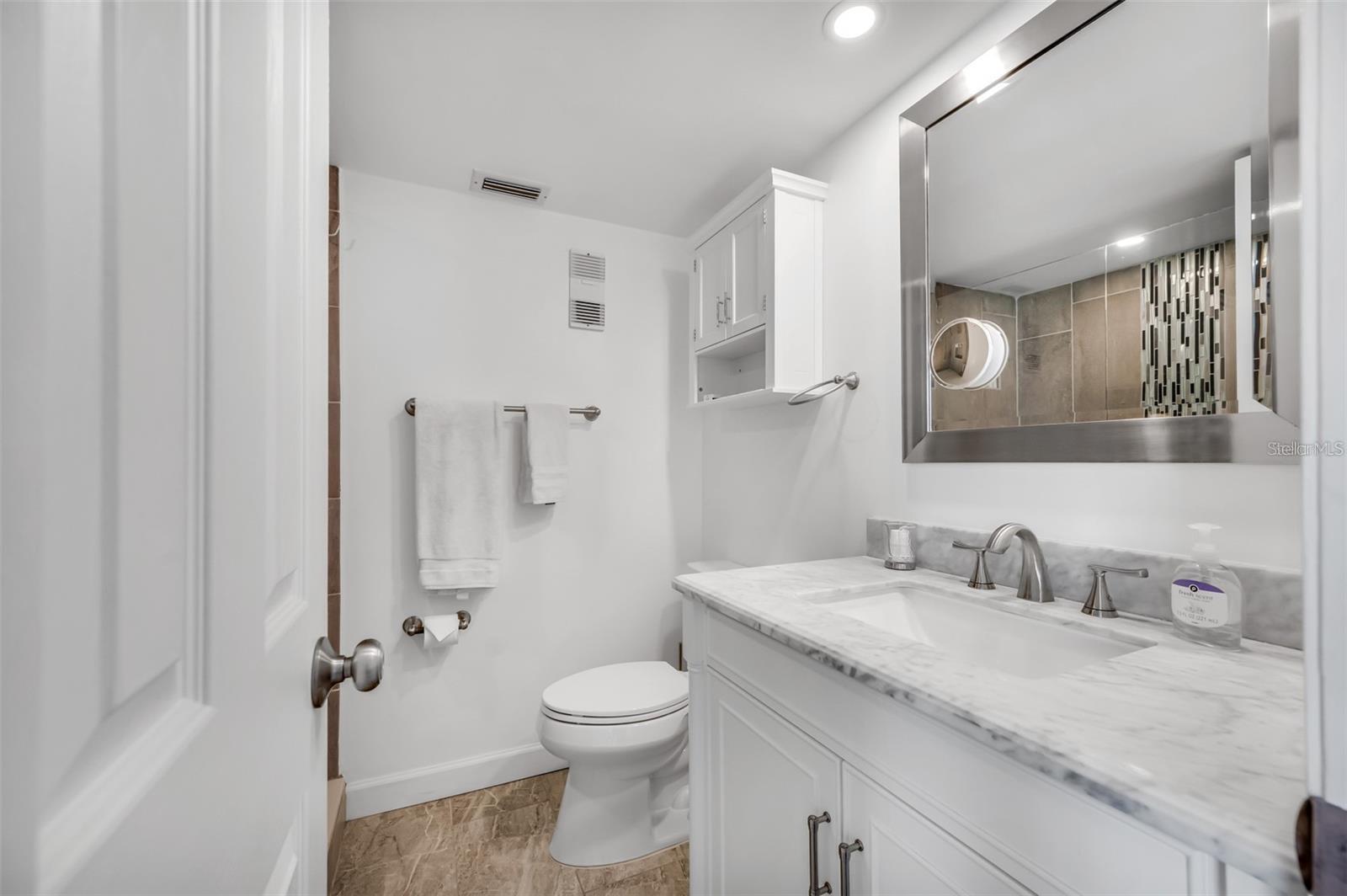 LANDMARK TOWERS - Residential Lease