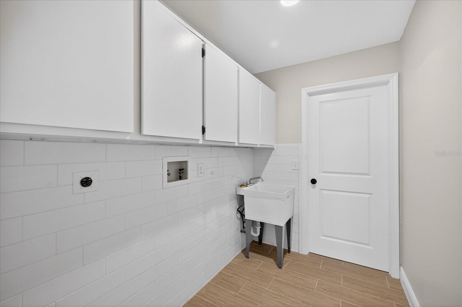 GULF HARBORS WOODLANDS - Residential