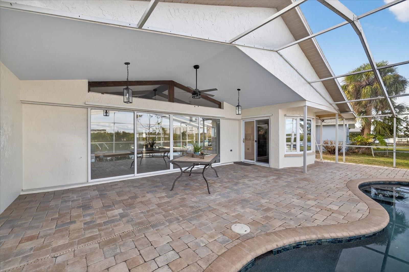 GULF HARBORS WOODLANDS - Residential