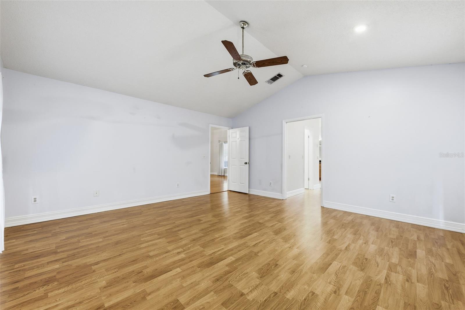 CROWN POINT WOODS PH 02 - Residential