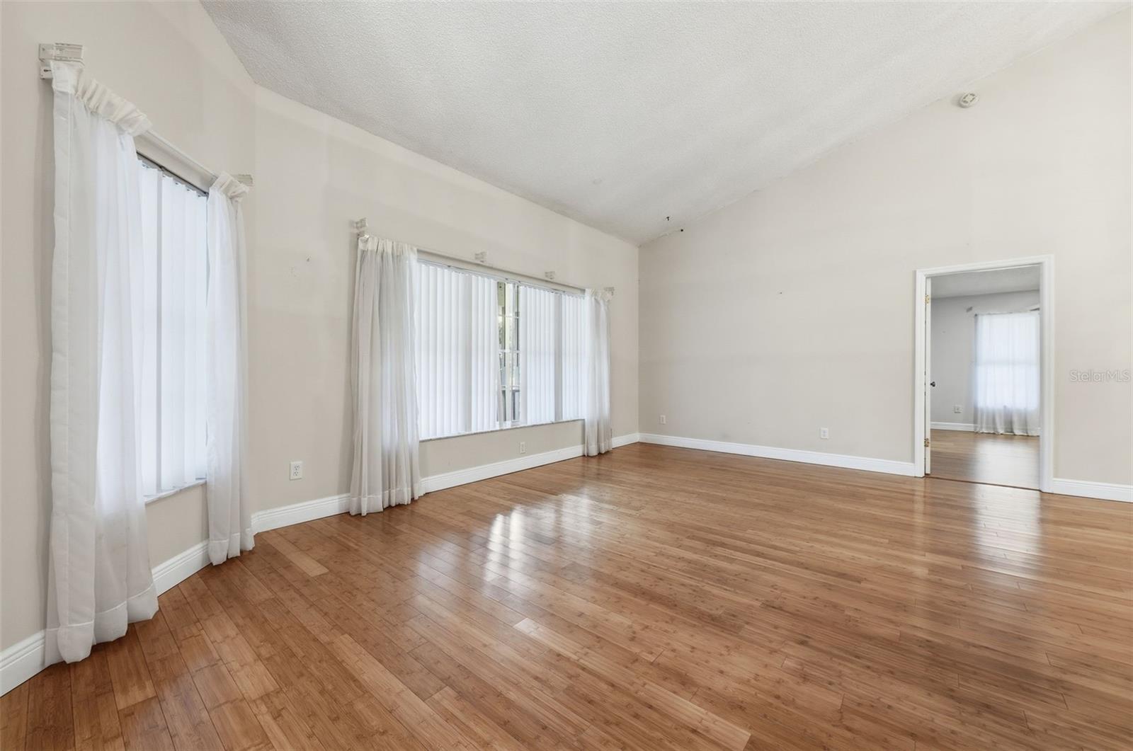 CROWN POINT WOODS PH 02 - Residential