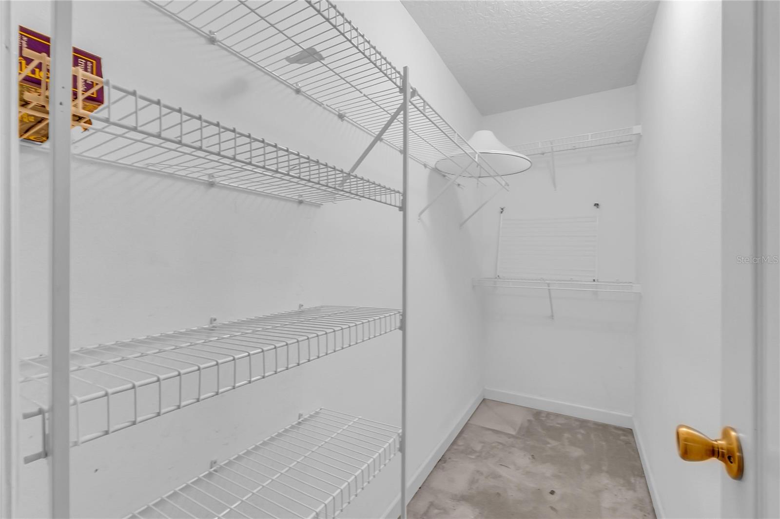 TUCKAWAY LAKE ESTATES - Residential