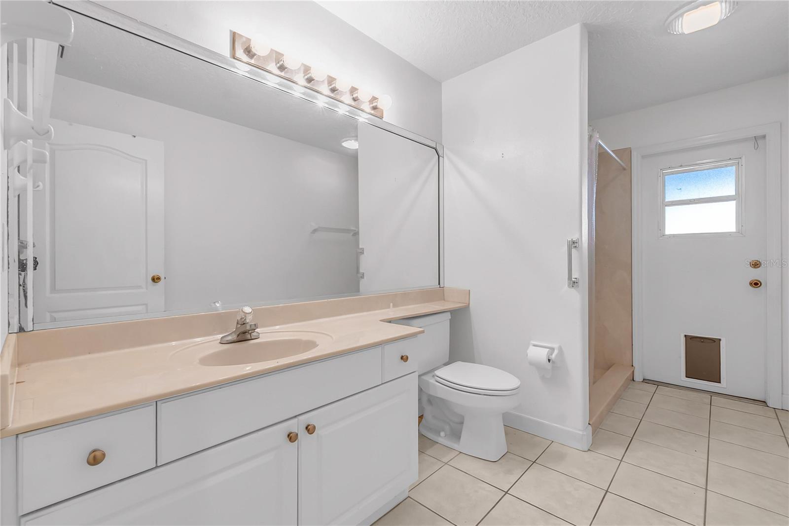 TUCKAWAY LAKE ESTATES - Residential