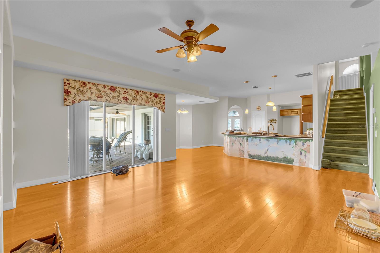 TUCKAWAY LAKE ESTATES - Residential