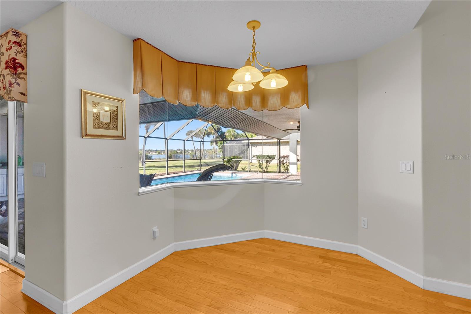 TUCKAWAY LAKE ESTATES - Residential