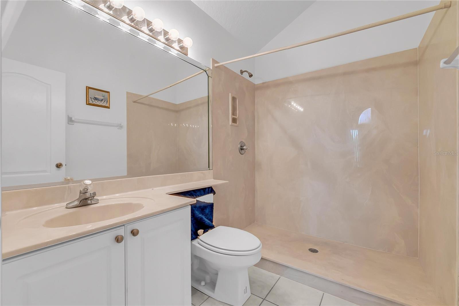 TUCKAWAY LAKE ESTATES - Residential