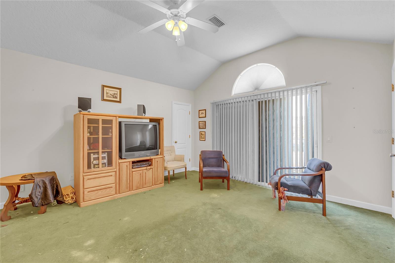 TUCKAWAY LAKE ESTATES - Residential