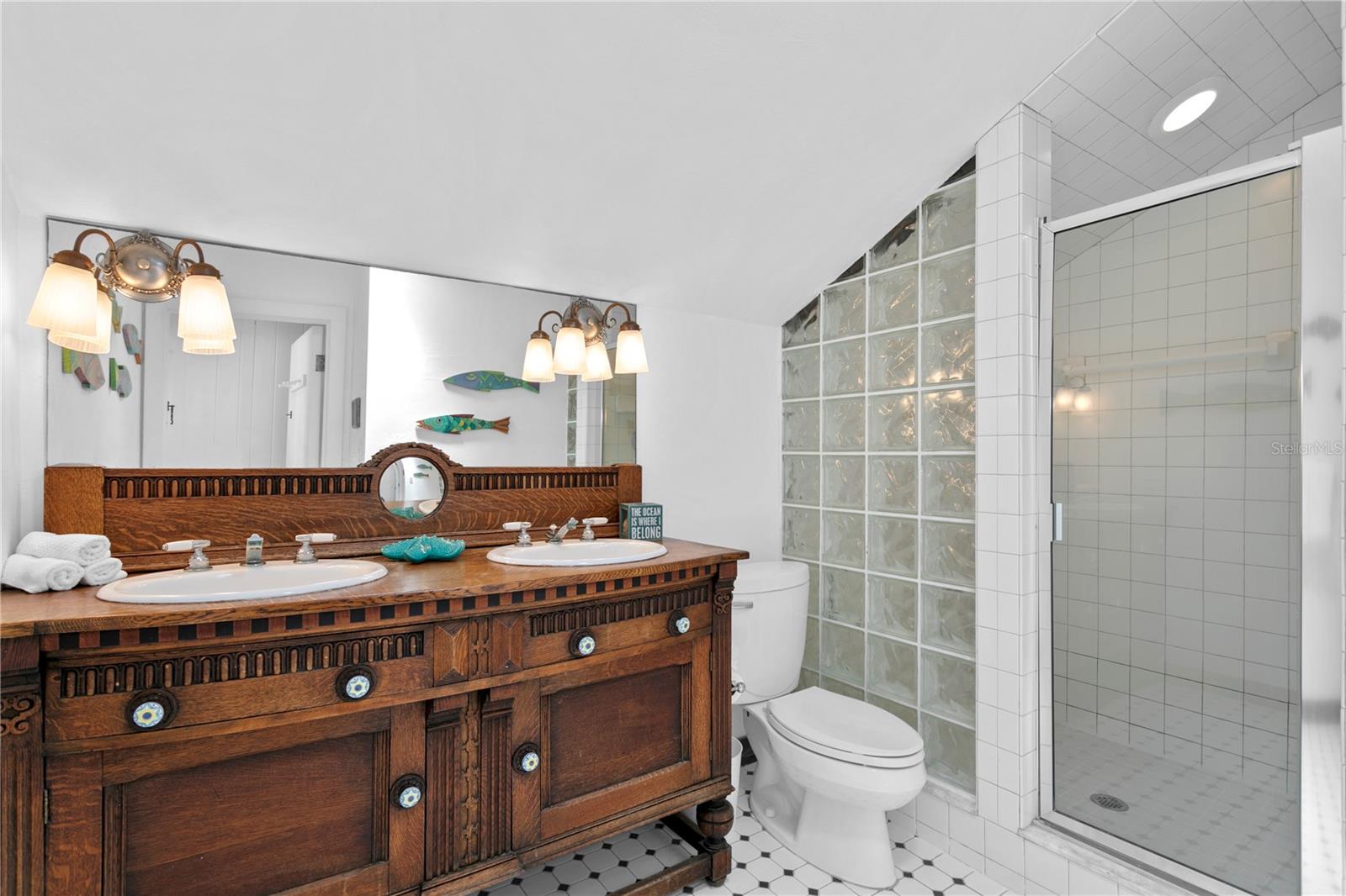 COLONIAL CORP - Residential