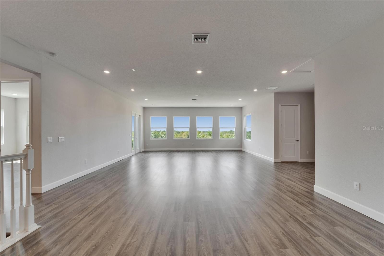 814 MANNS HARBOR DRIVE