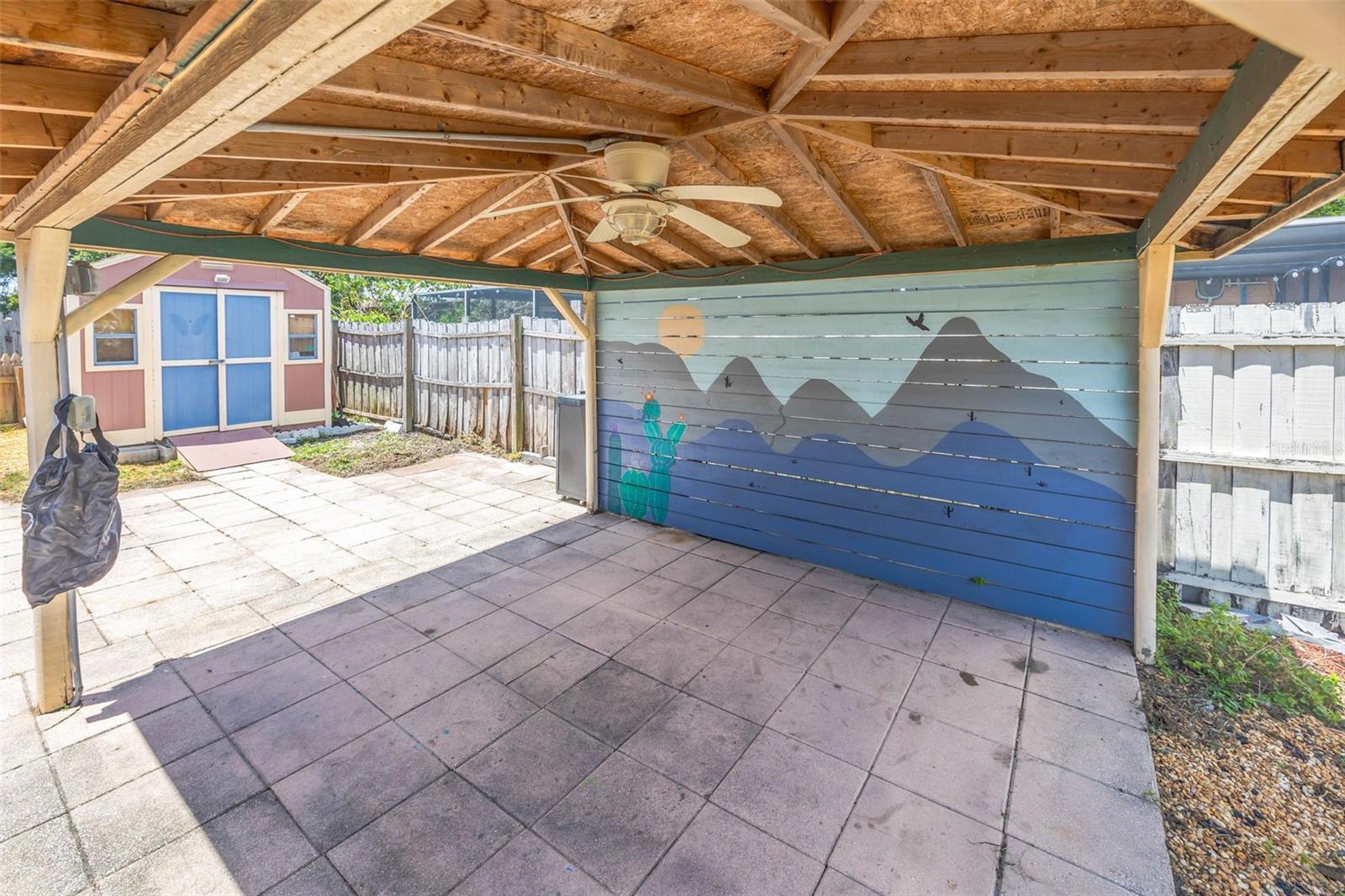 THE LAKES - Residential