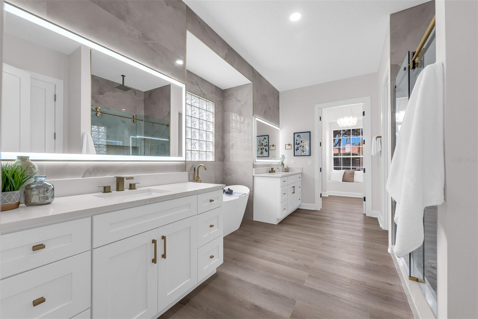 HUNTERS CREEK TR 220 - Residential