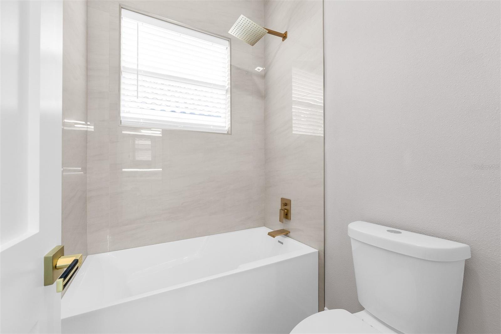 HUNTERS CREEK TR 220 - Residential