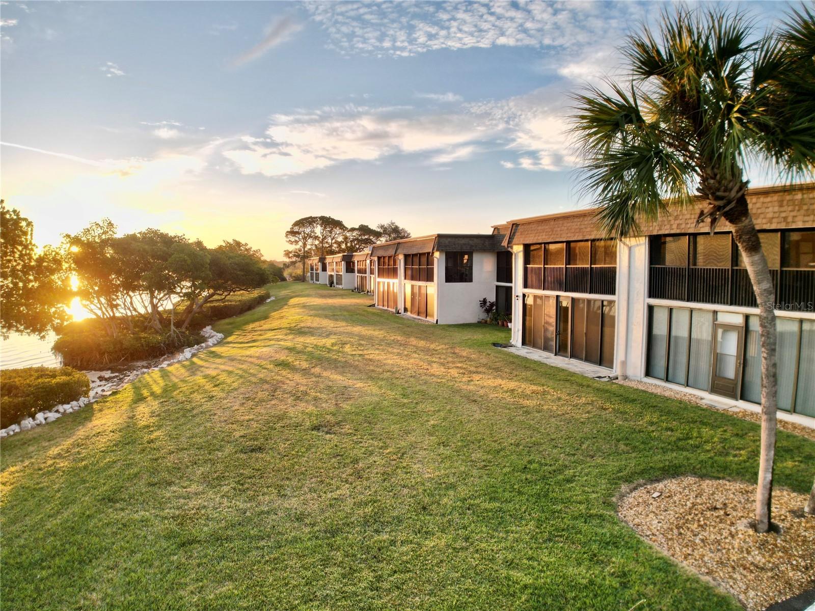 2980 HAINES BAYSHORE ROAD 124