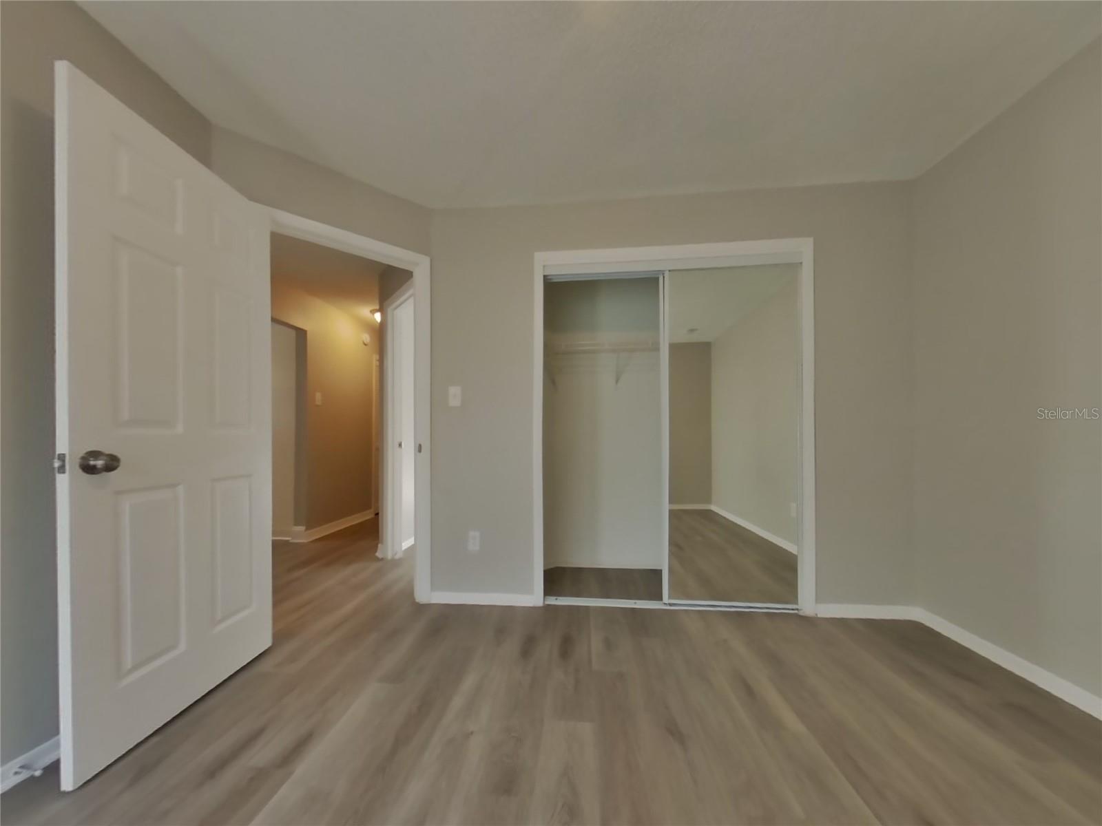 ORANGE GROVE PARK UNIT 4 - Residential Lease