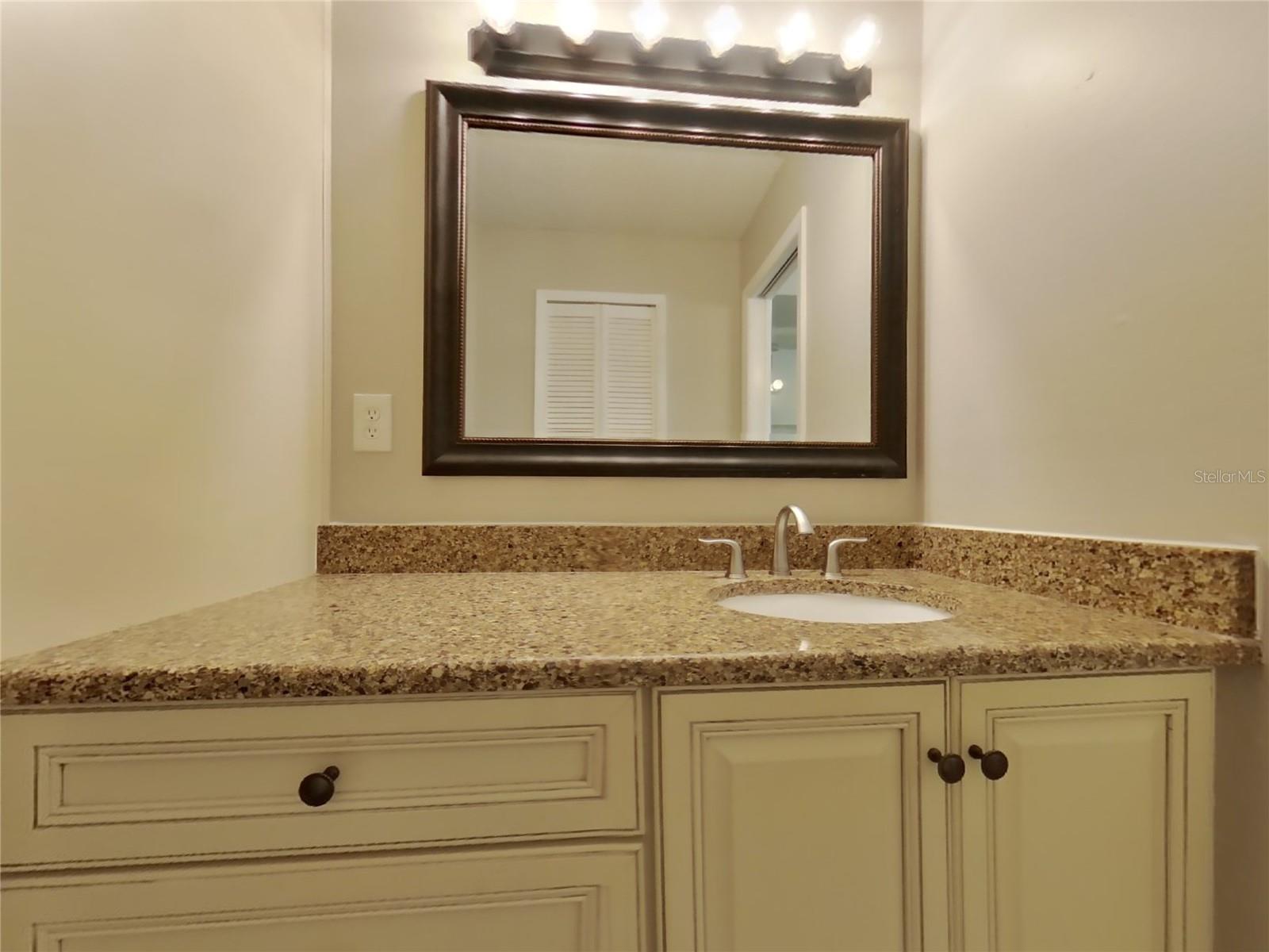 ORANGE GROVE PARK UNIT 4 - Residential Lease