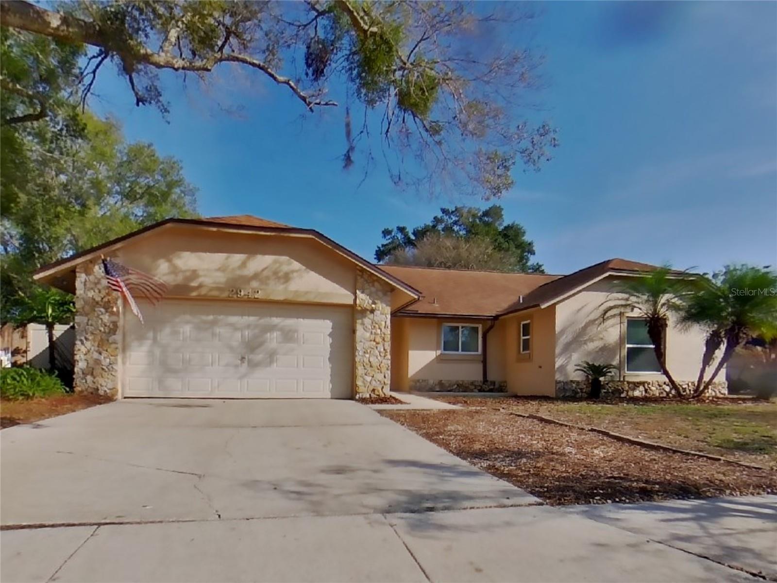 ORANGE GROVE PARK UNIT 4 - Residential Lease