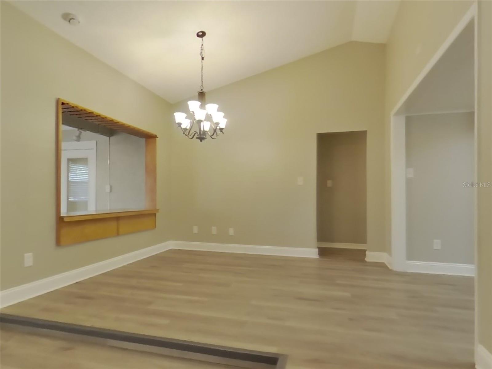 ORANGE GROVE PARK UNIT 4 - Residential Lease