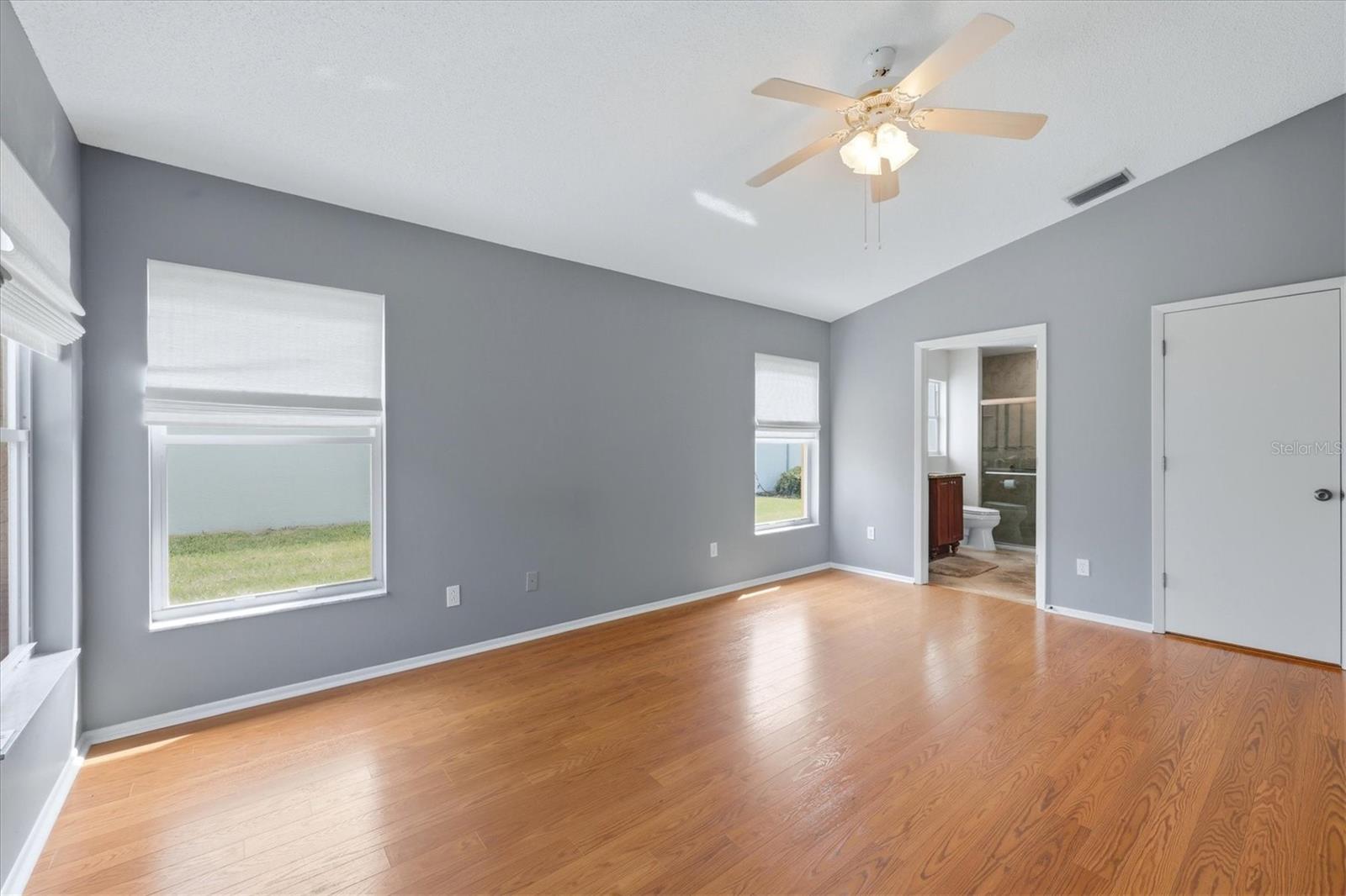 WELLINGTON CHASE - Residential