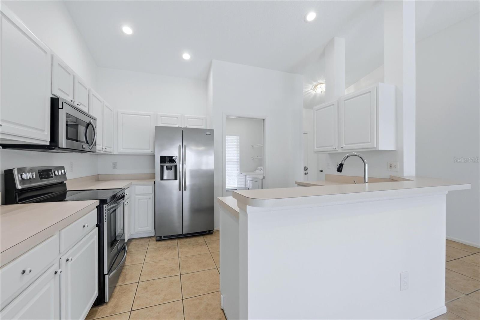 WELLINGTON CHASE - Residential