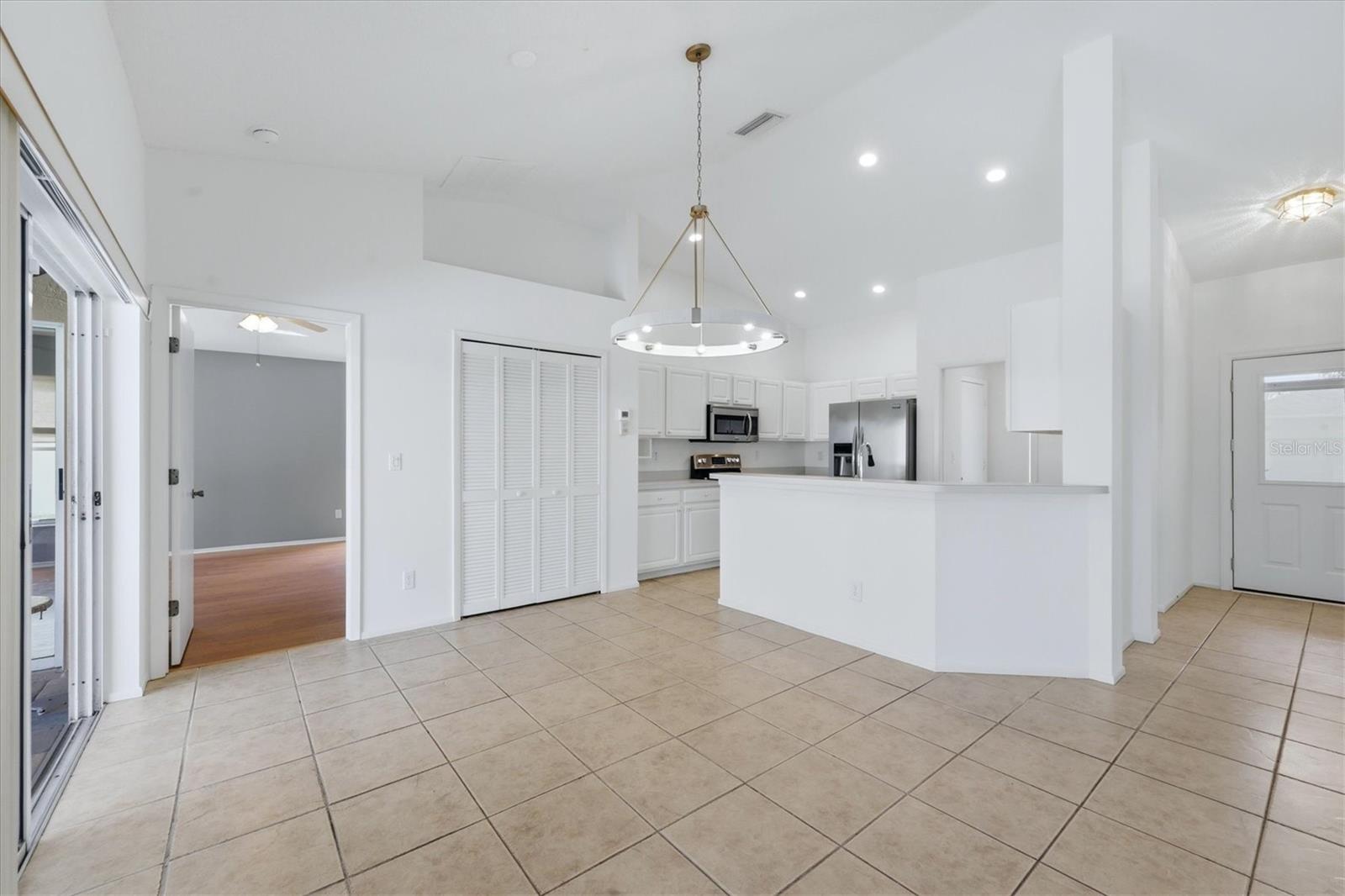 WELLINGTON CHASE - Residential