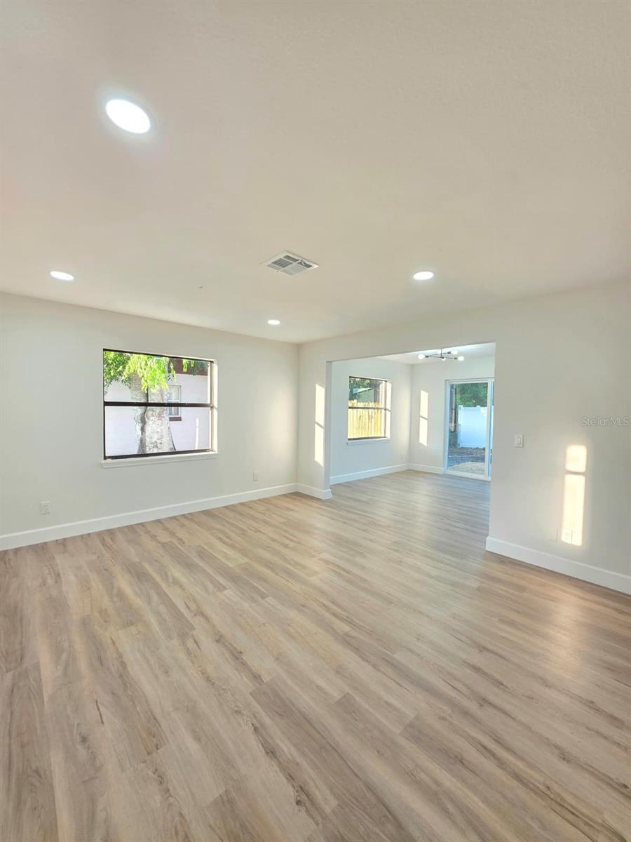 DALES ADDN TO GARDENDALE - Residential