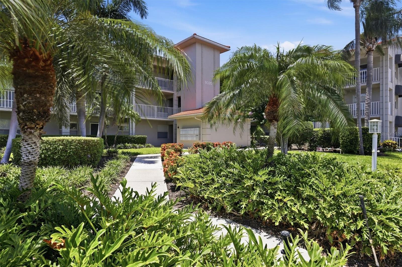 9320 CLUBSIDE CIRCLE 2209