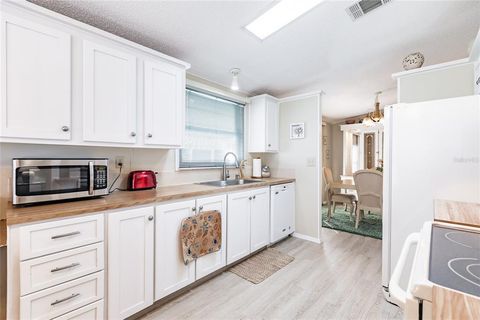 A home in PORT CHARLOTTE