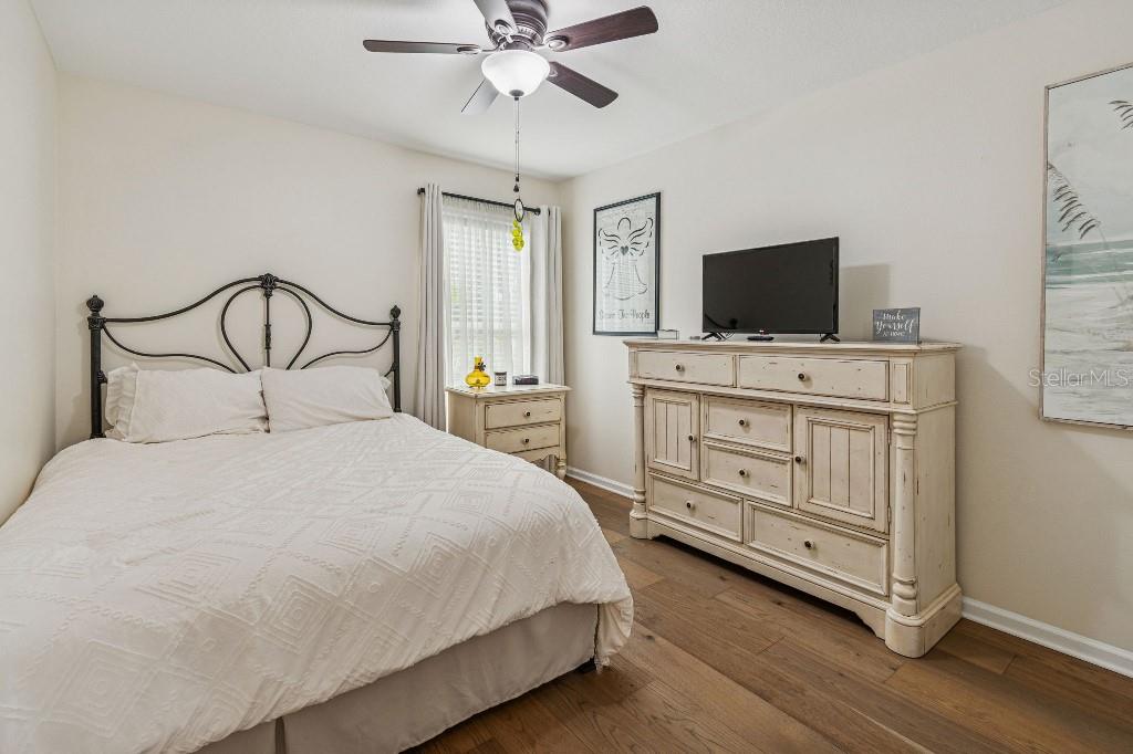 LEXINGTON OAKS VILLAGE 01 - Residential