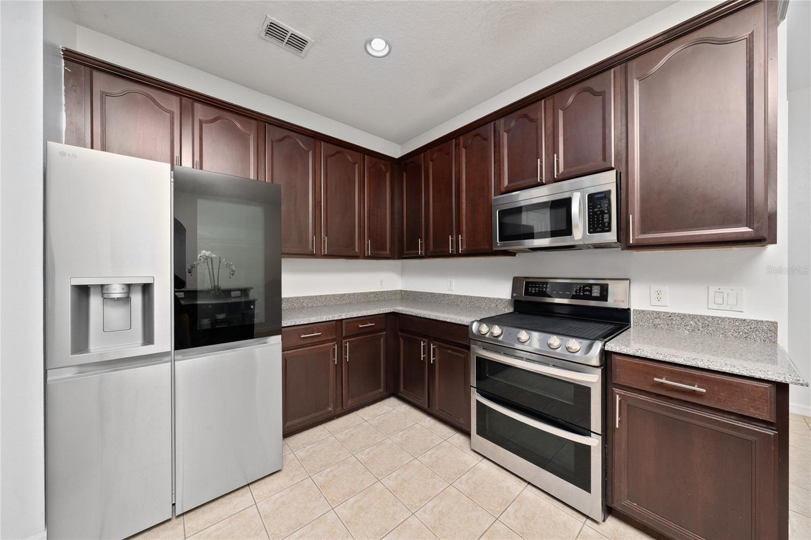 BRIGHTON LANDINGS PH 1 - Residential Lease