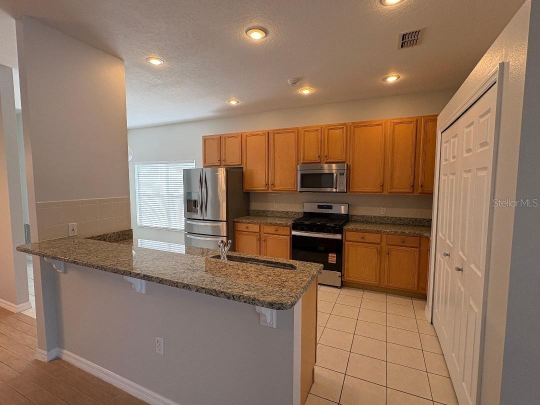 ASTER COVE AT CRESCENT LAKES - Residential Lease