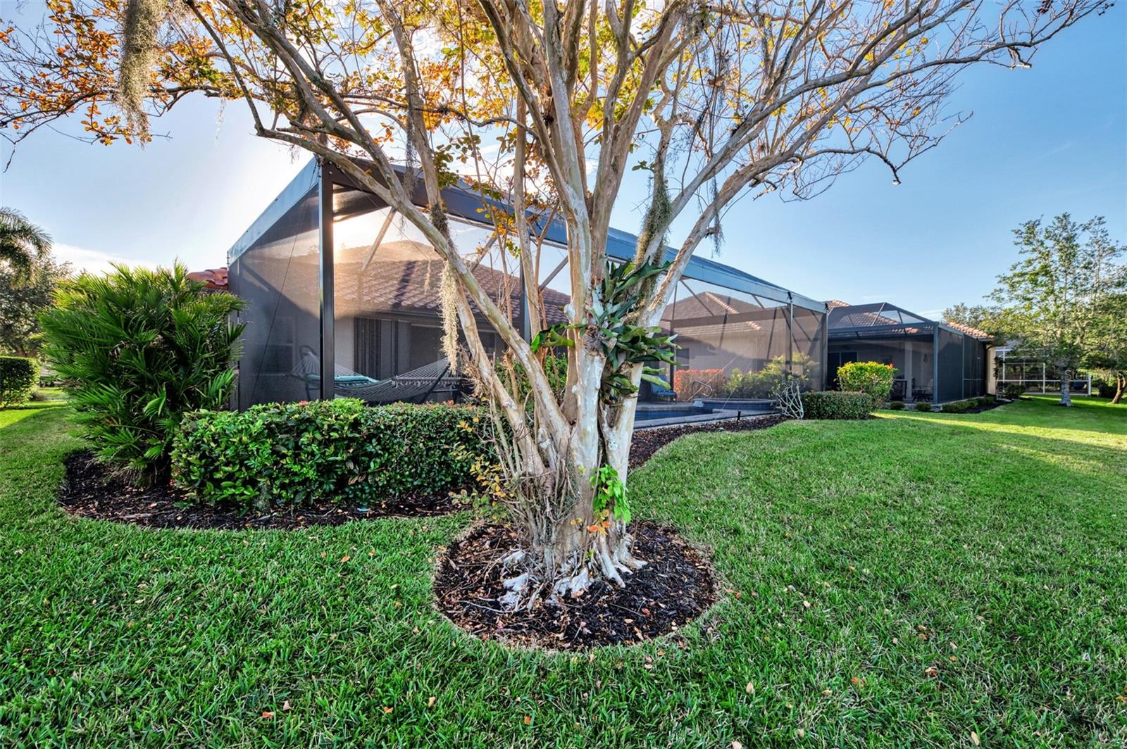 RIVERWOOD - Residential