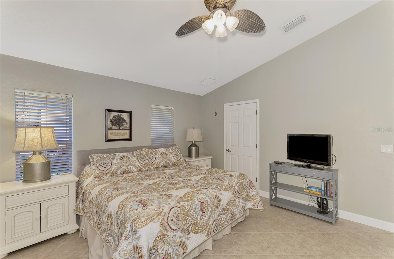 RIVERWOOD - Residential