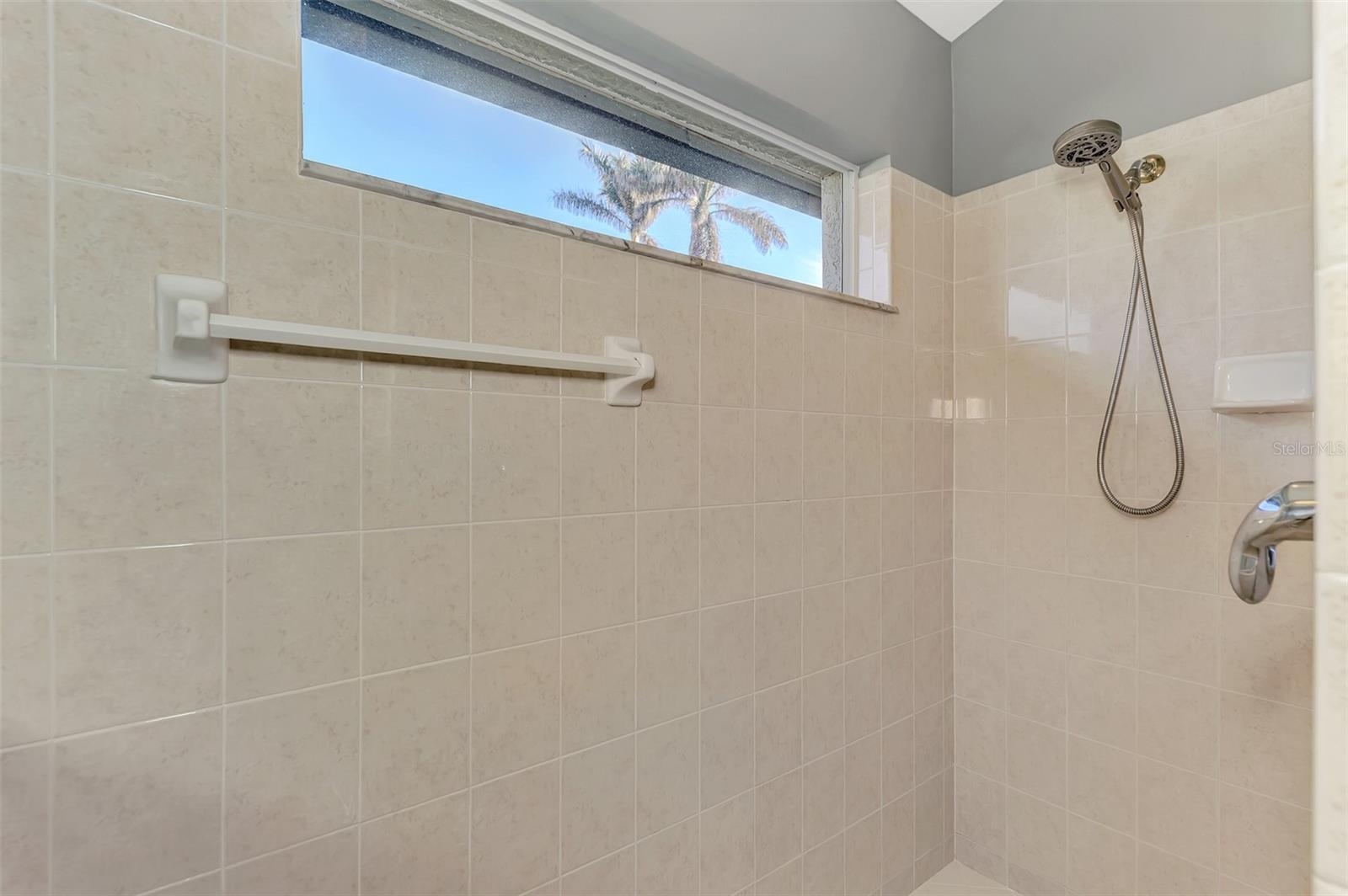 RIVERWOOD - Residential