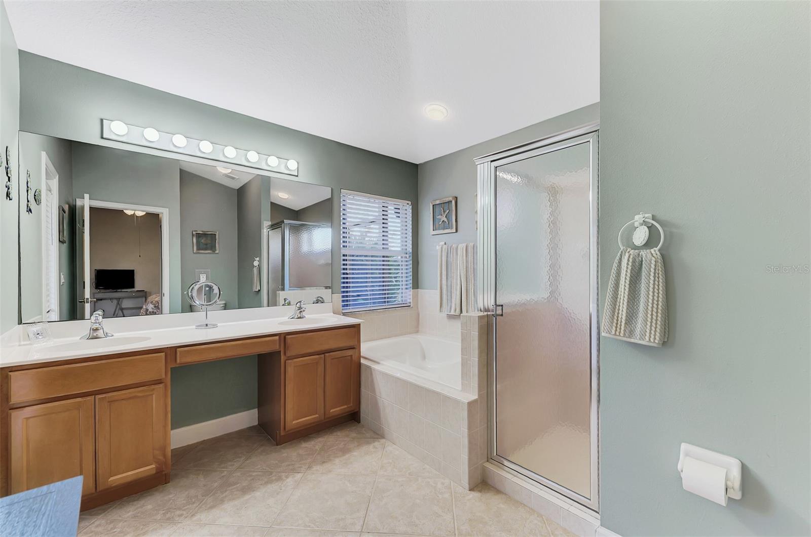 RIVERWOOD - Residential