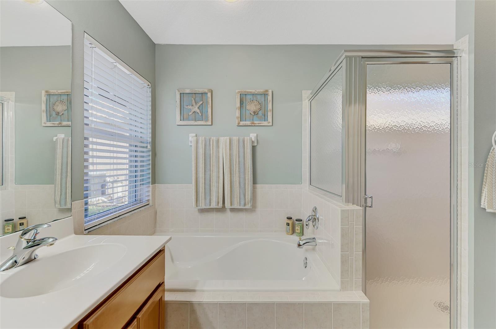 RIVERWOOD - Residential