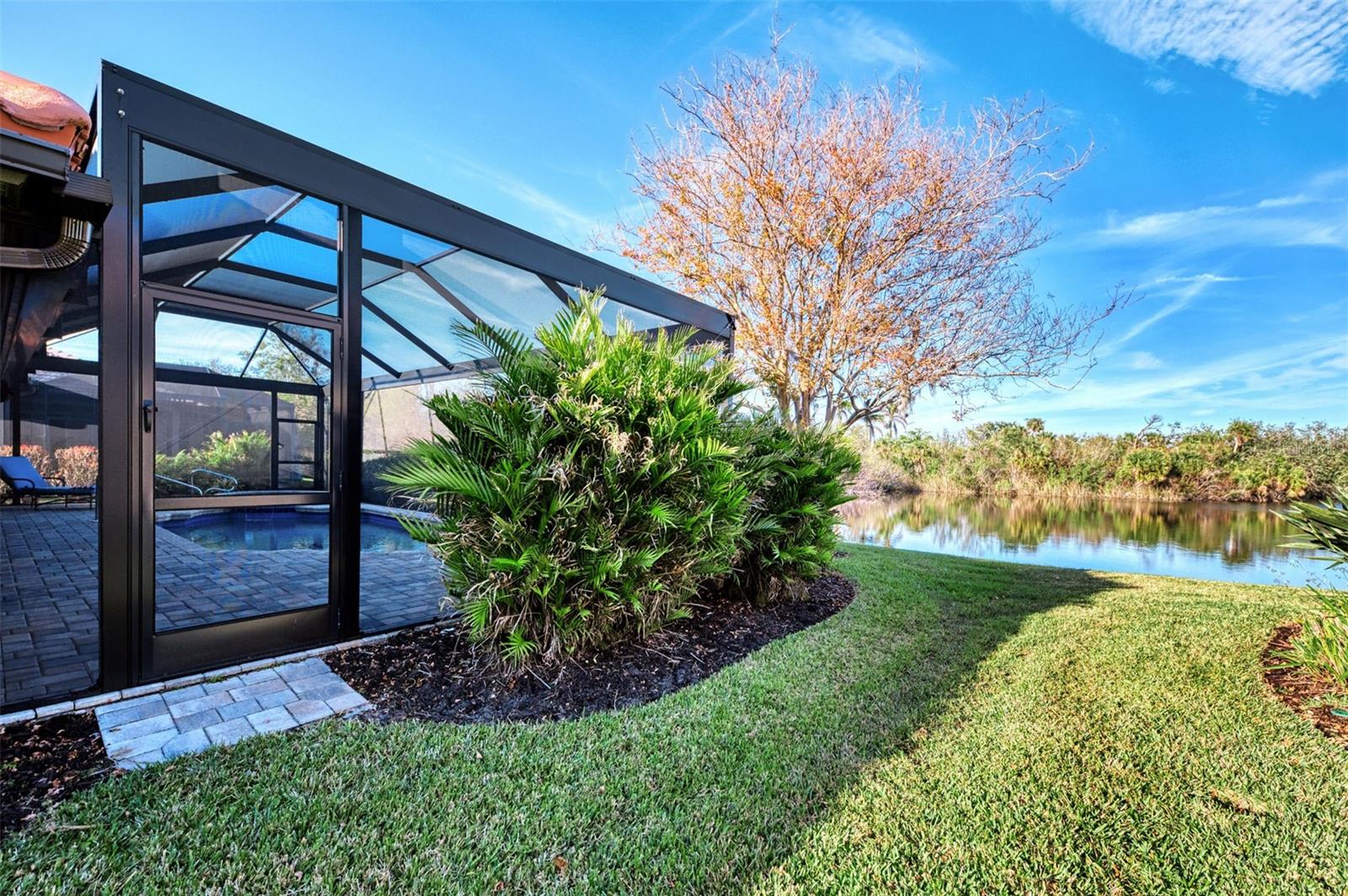 RIVERWOOD - Residential