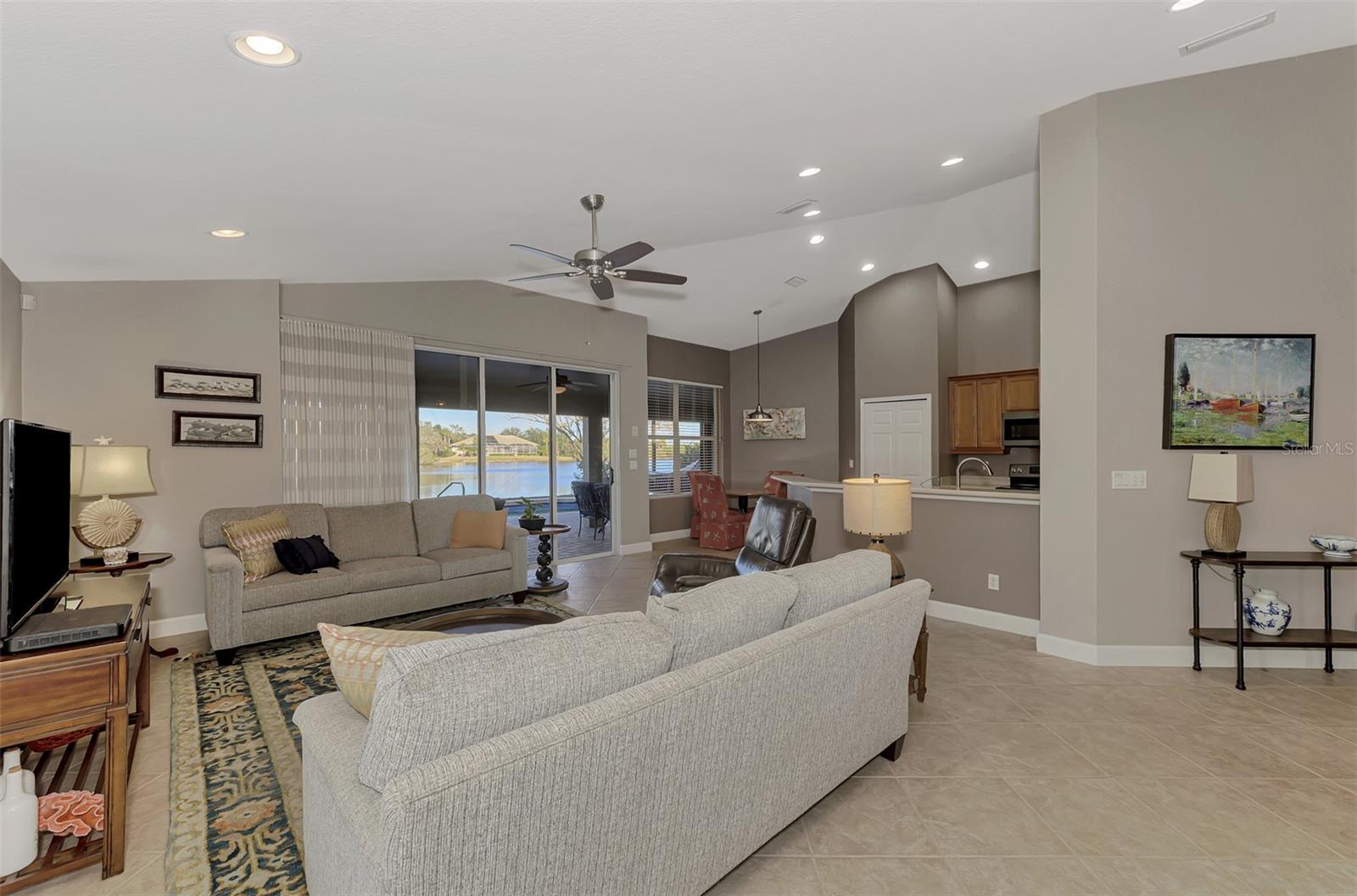 RIVERWOOD - Residential