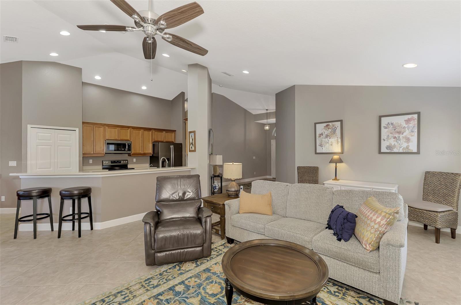 RIVERWOOD - Residential