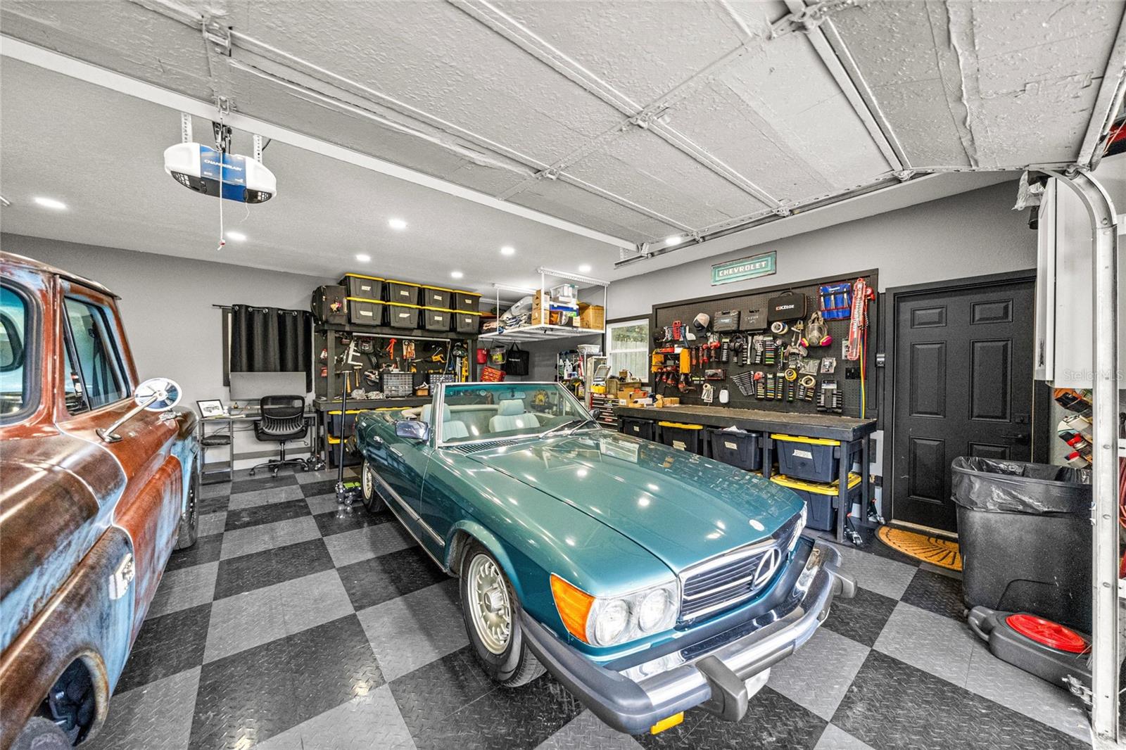 HOLCOMB ED - Residential