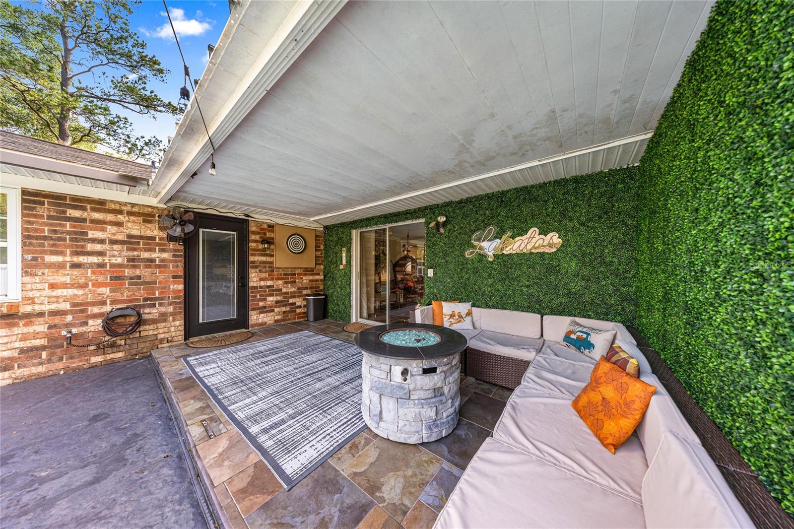 HOLCOMB ED - Residential