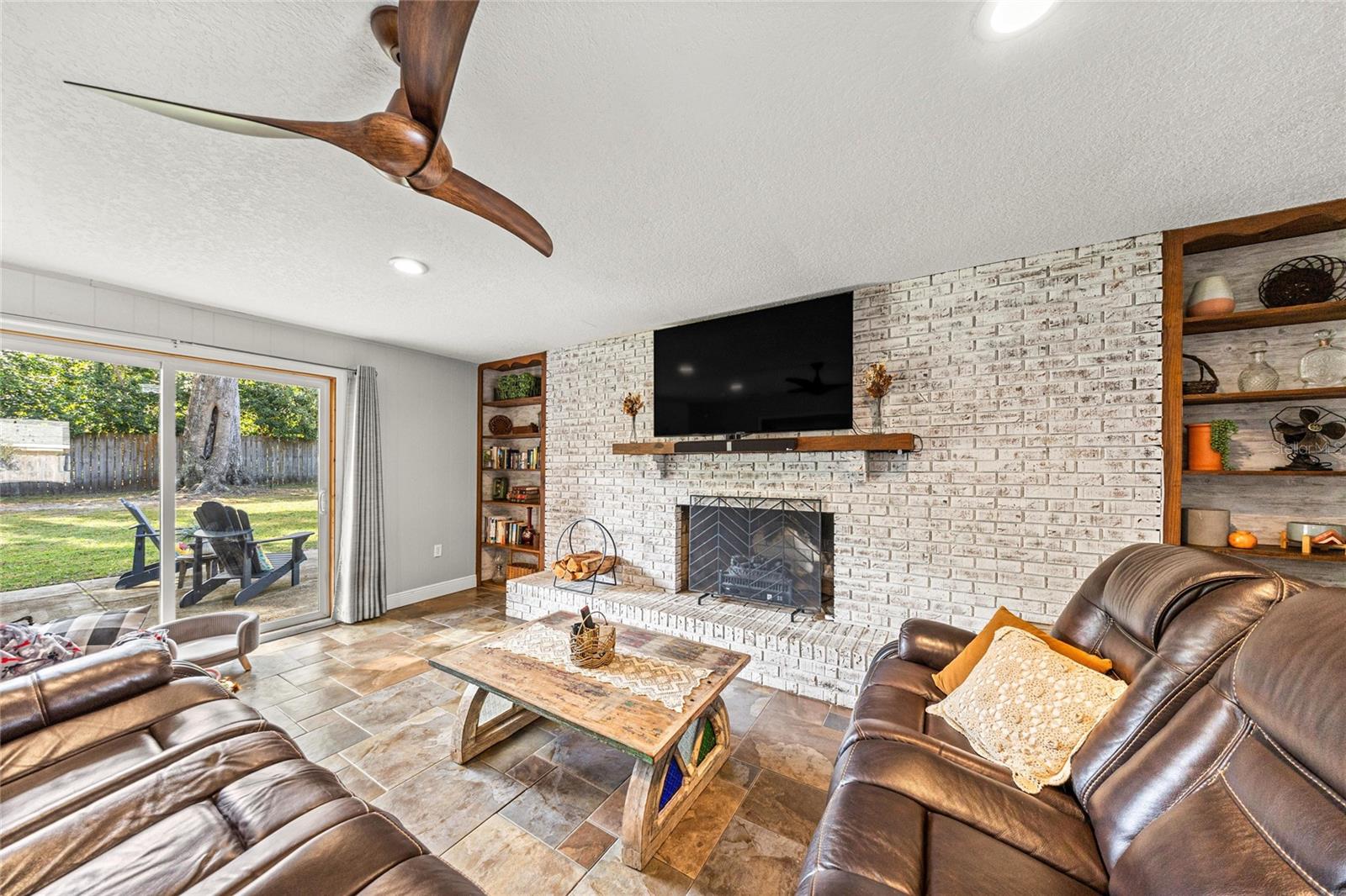 HOLCOMB ED - Residential